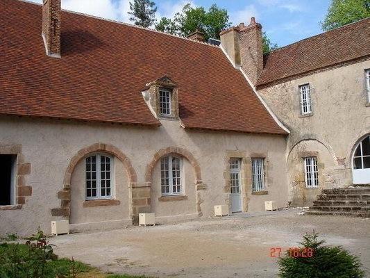 Château de Villars Villeneuve-sur-Allier Quarto foto